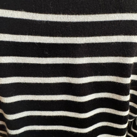 CURRENT AIR Classic Short Sleeve Sweater TOP IN BLACK WHITE STRIPE WOMEN EUC - Picture 7 of 12